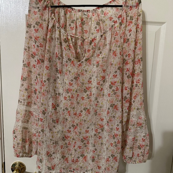 Blouse - Picture 1 of 3